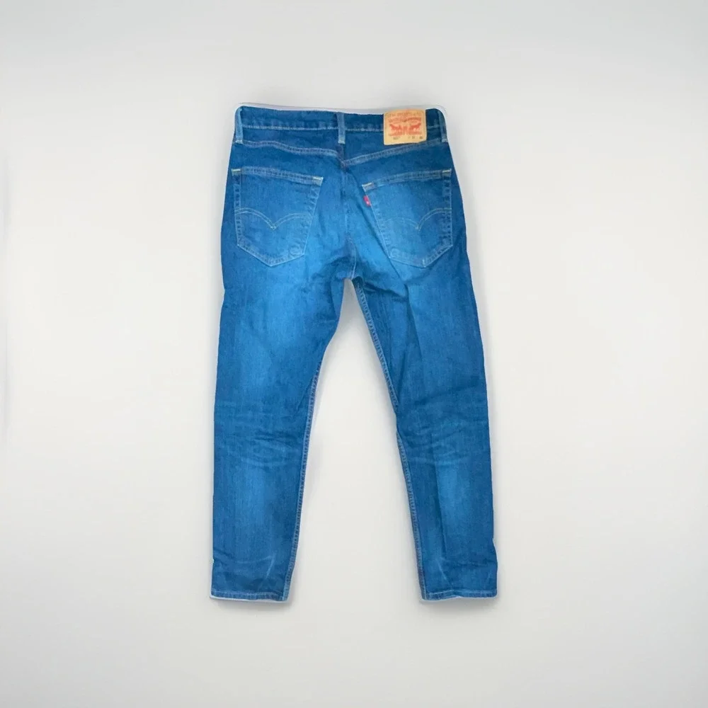Levi's Men's 502 Denim Regular Fit 5-Pocket Medium Wash W31 L30 IS 26 SKU 061